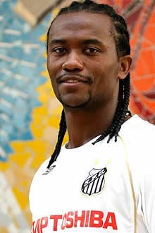 Kleber lateral-esquerdo do Santos FC